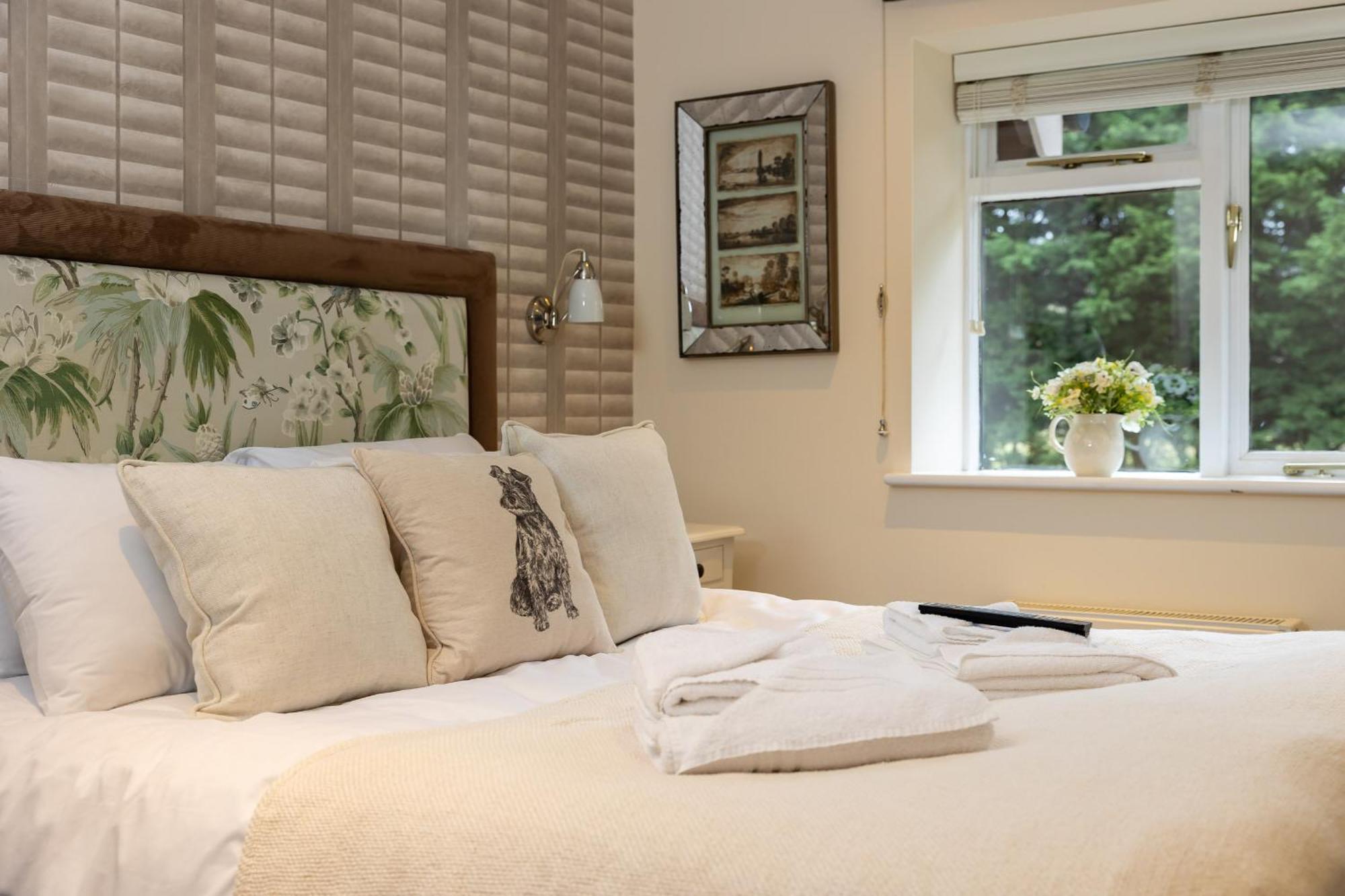 The Olde Coach House Inn Ashby Saint Ledgers Extérieur photo