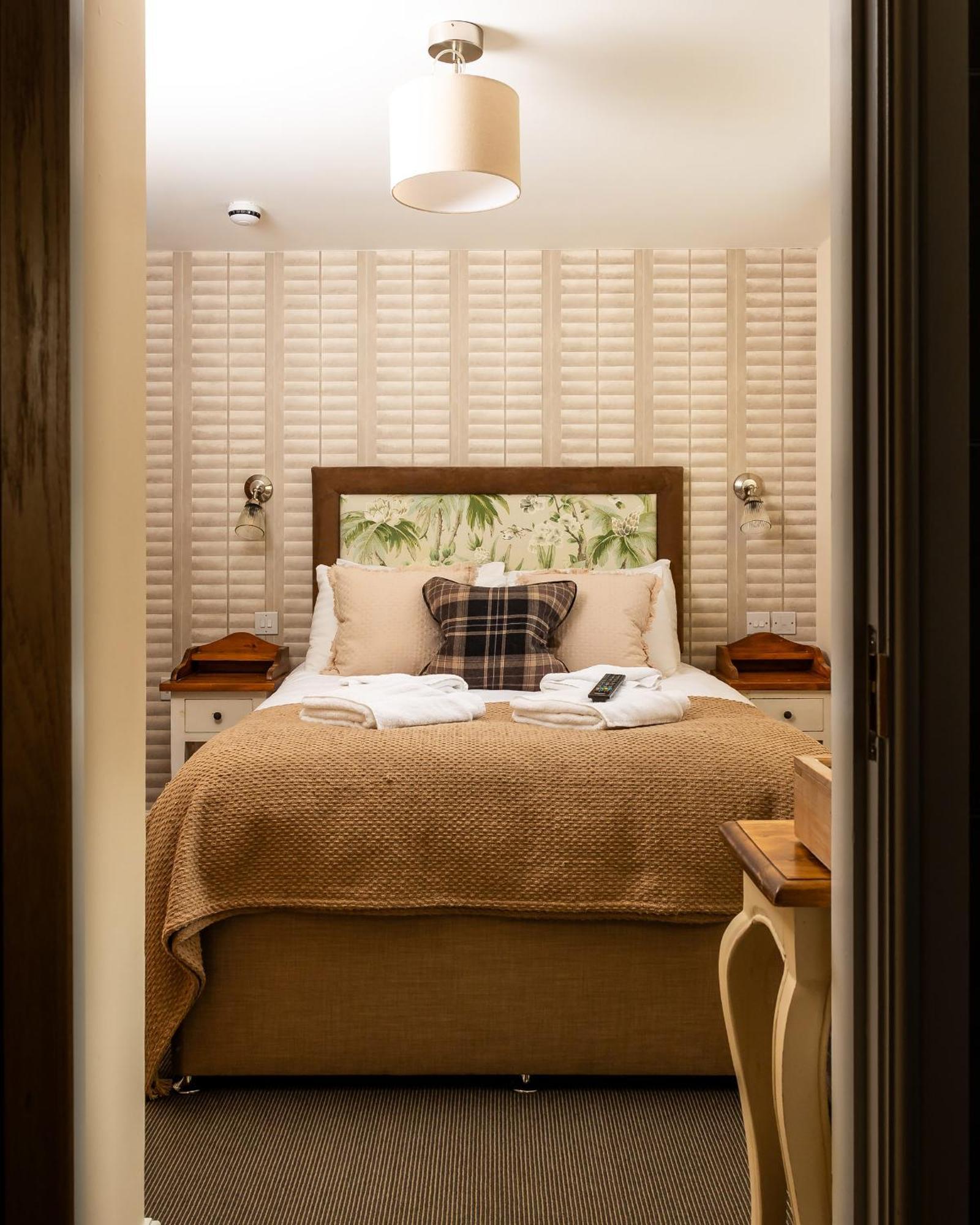The Olde Coach House Inn Ashby Saint Ledgers Extérieur photo