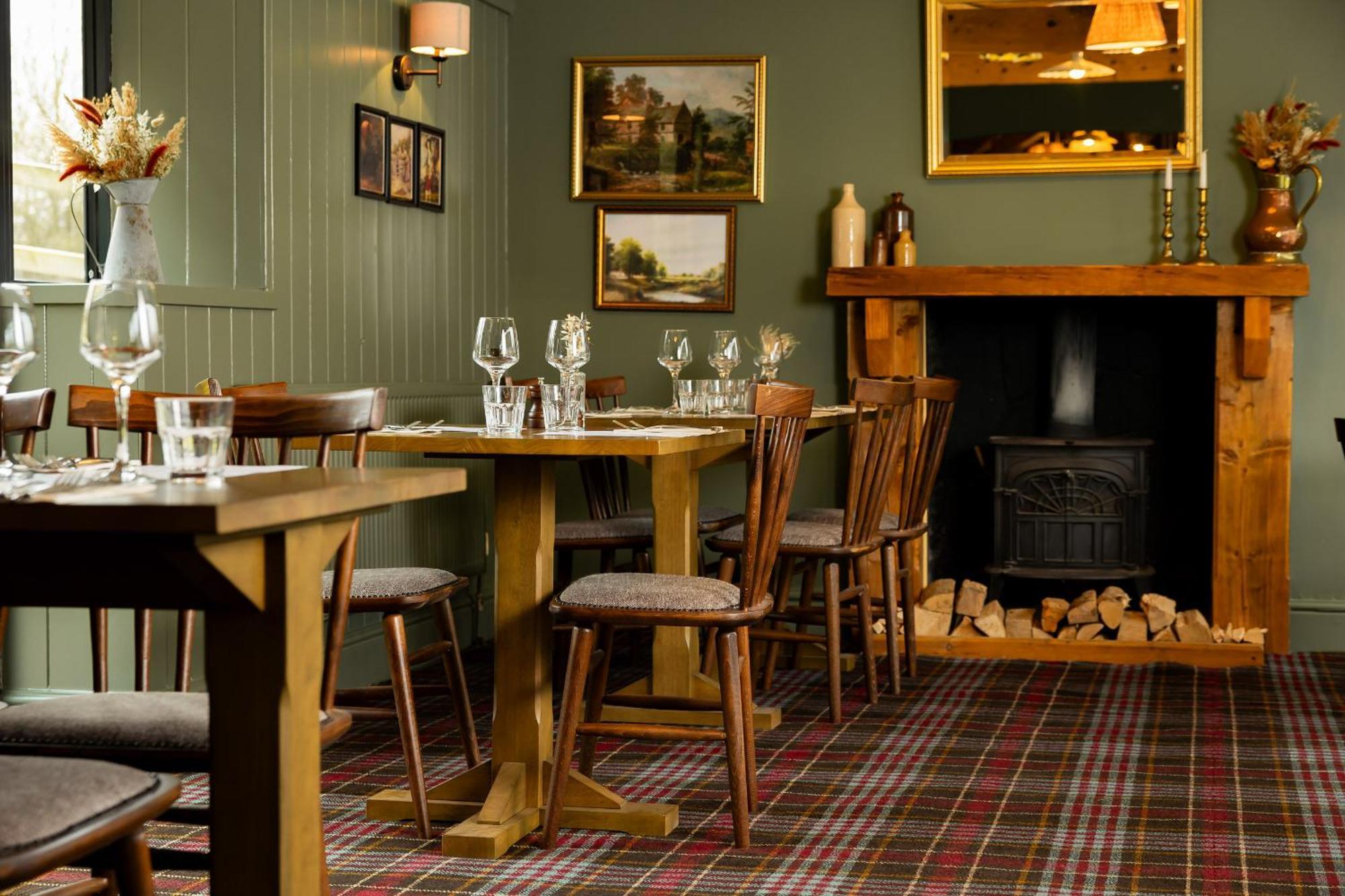 The Olde Coach House Inn Ashby Saint Ledgers Extérieur photo