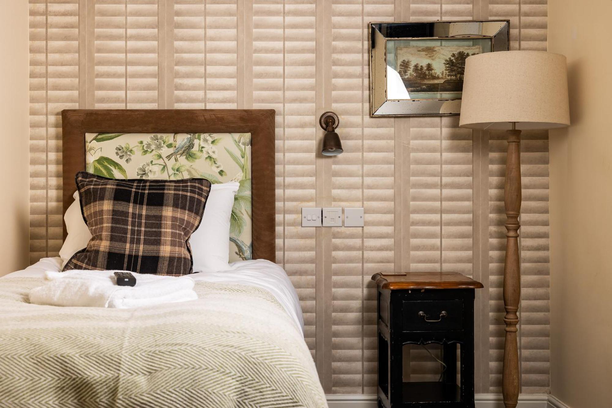 The Olde Coach House Inn Ashby Saint Ledgers Extérieur photo