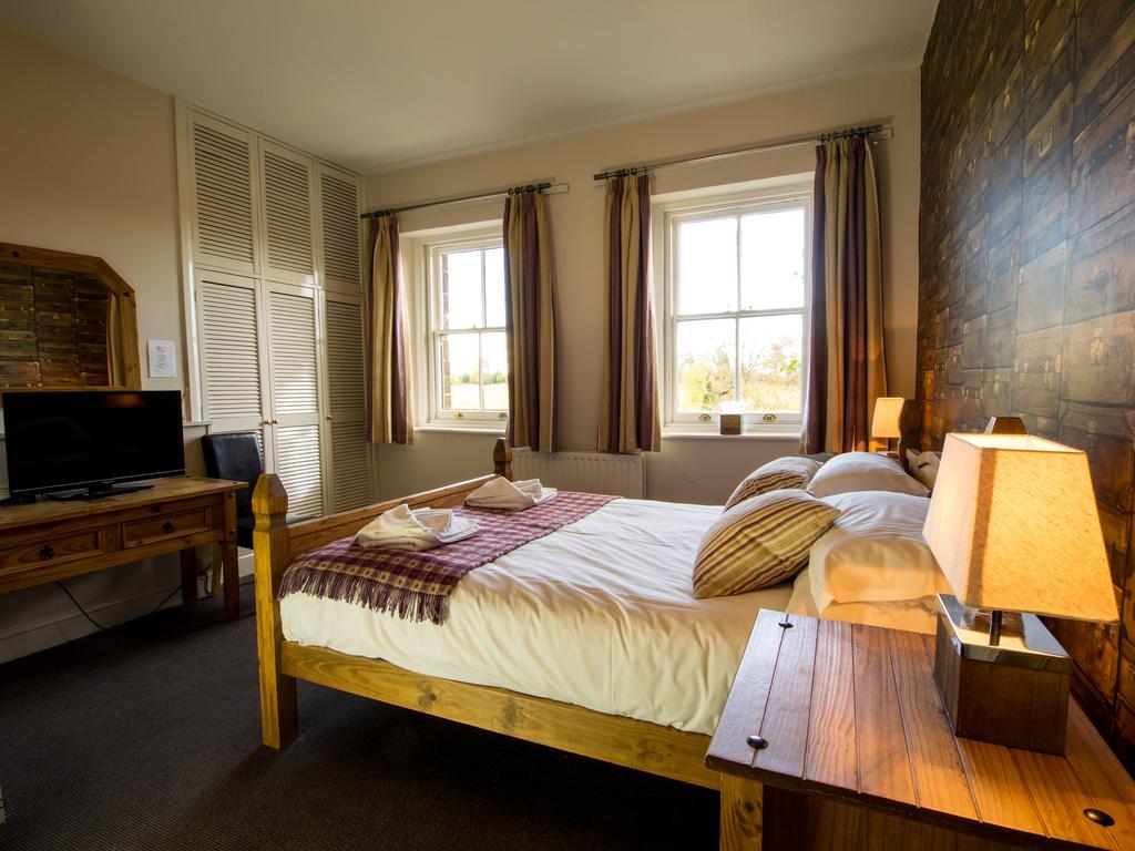 The Olde Coach House Inn Ashby Saint Ledgers Extérieur photo