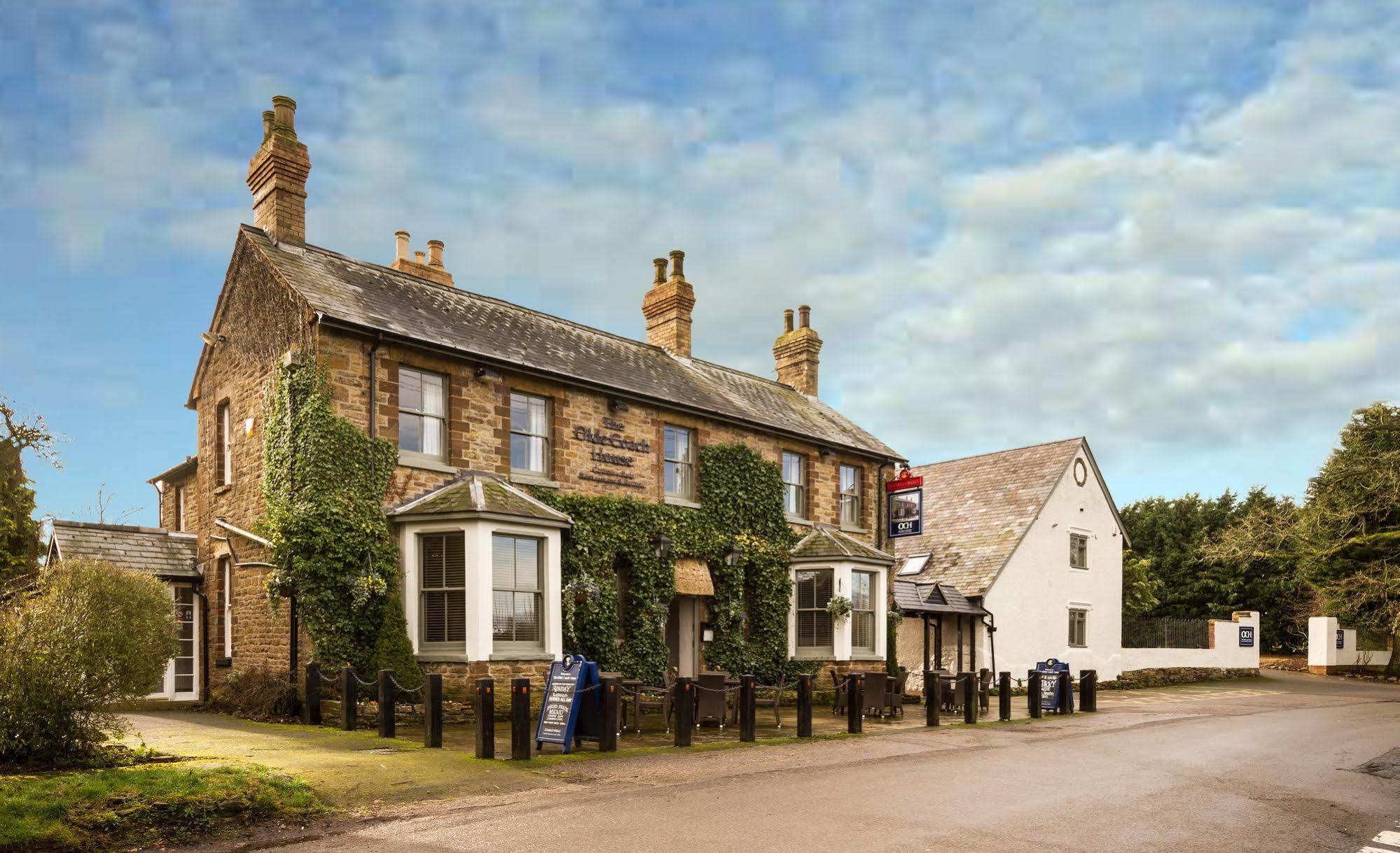 The Olde Coach House Inn Ashby Saint Ledgers Extérieur photo